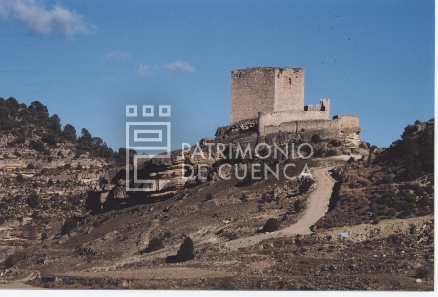CASTILLO DE PARACUELLOS DE LA VEGA